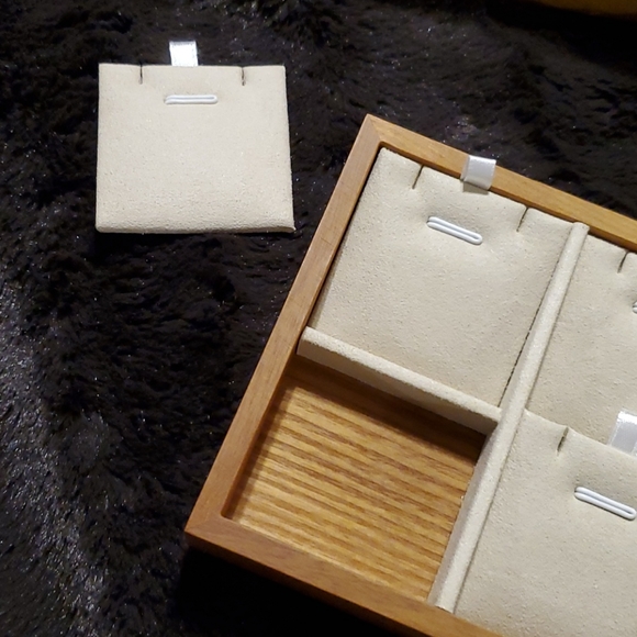 NWT- Oirlv * Solid Wood Jewelry Organizer - Picture 6 of 6